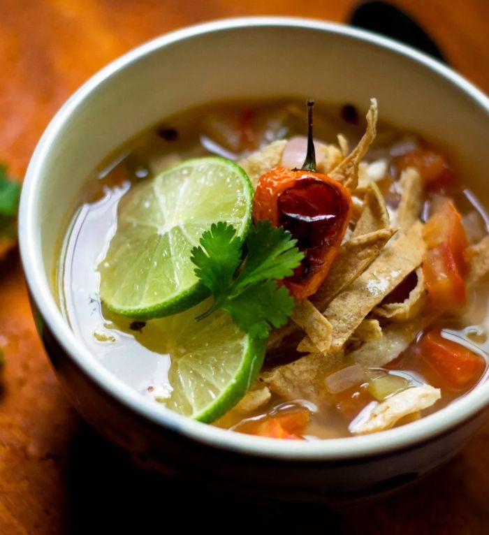 Sopa de Lima la soupe traditionnelle Mexicaine 1